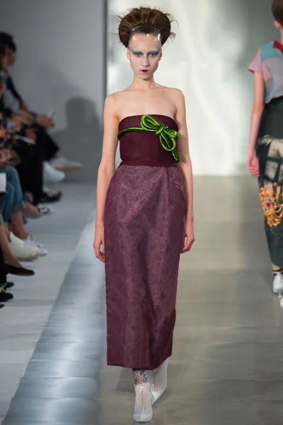 Look 32